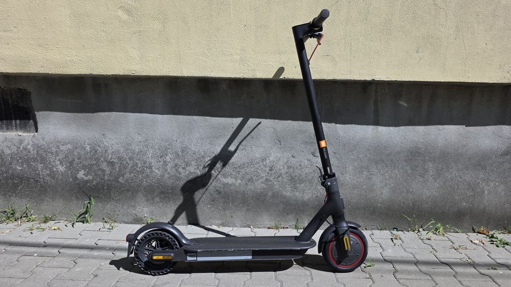 Trotinera electrica MI Pro2 tunning