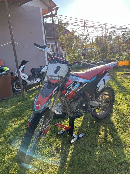 Vând Cross Apollo SMX Thunder 250