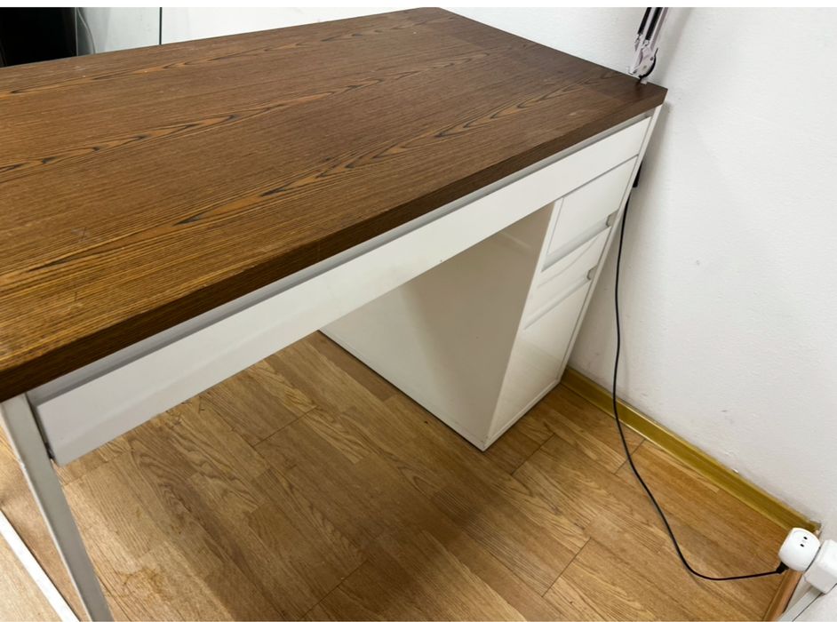 Стол для маникюра