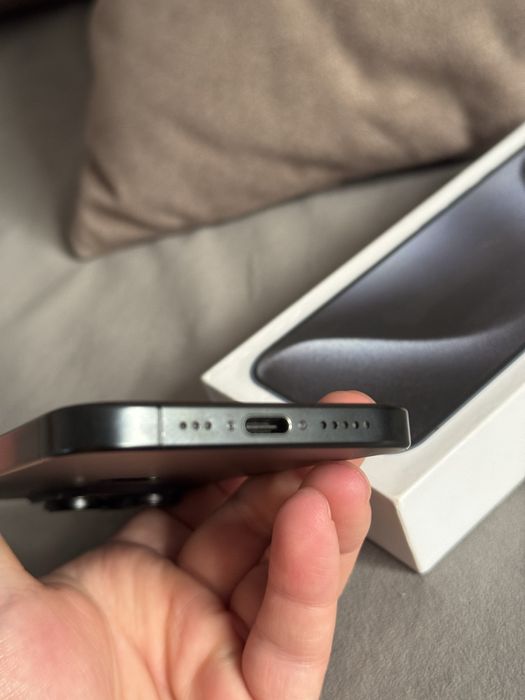 Iphone 15 pro идеал акум 91%