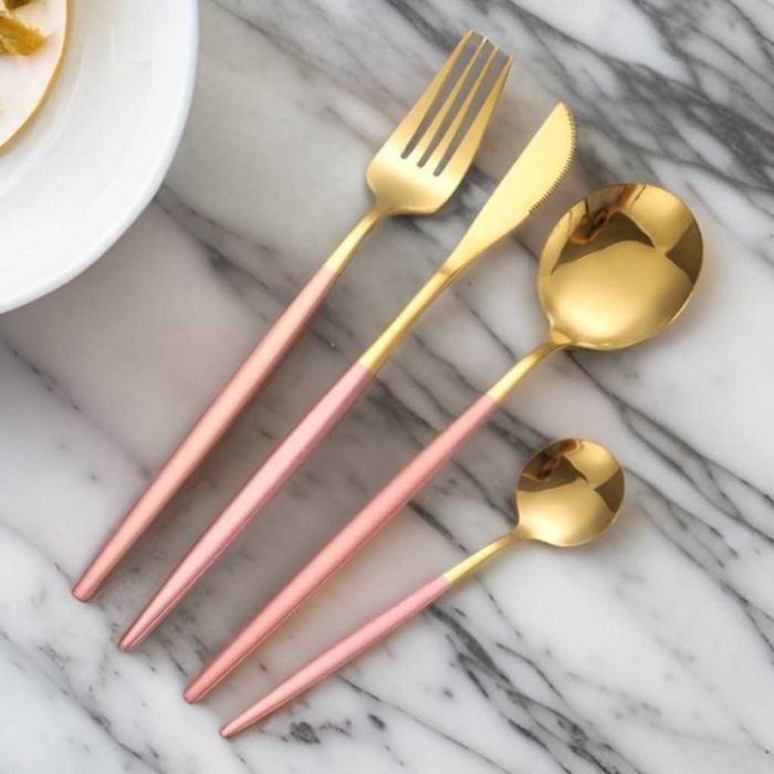 Комплект прибори за хранене от 24 части с луксозен дизайн