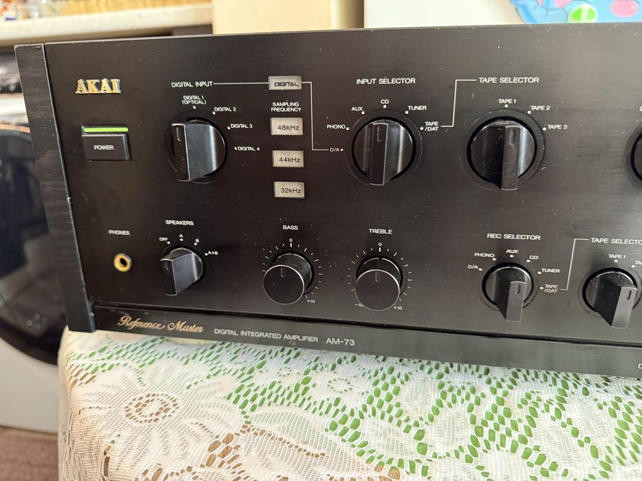Akai AM-73 DAC Качествен стерео усилвател