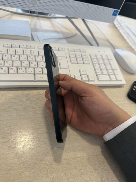 Продам Iphone 13 128GB