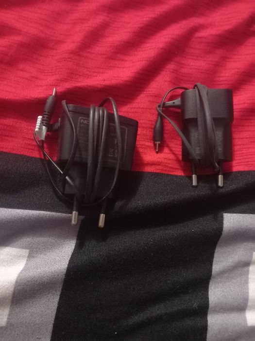 Încărcător mufă subțire