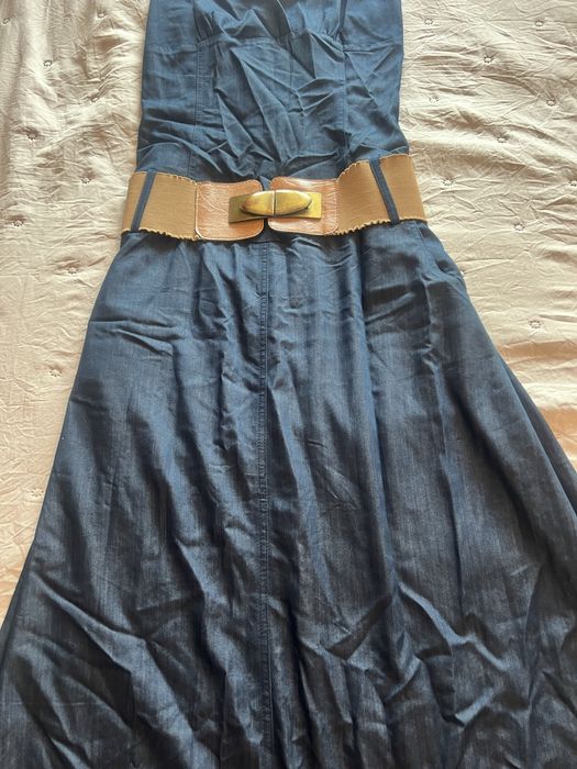 Рокля дълга. Страхотна!