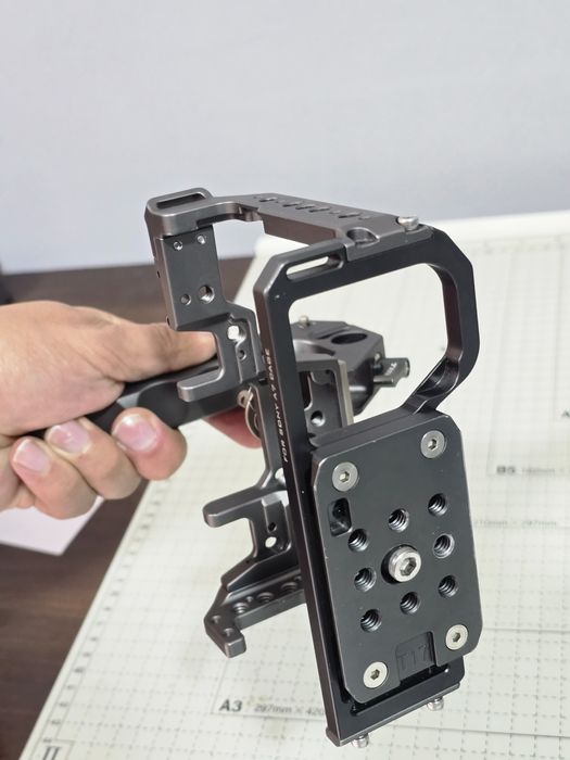 Tilta клетка для sony A7