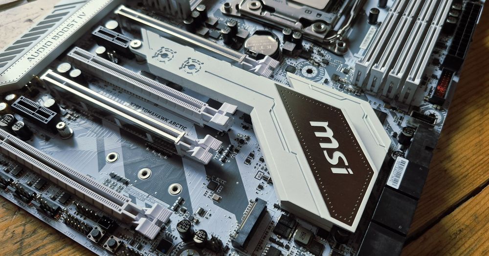 MSI X299 i7 7740X 5.36GHz 8 core 120mm Thermaltake 10 heatpipe