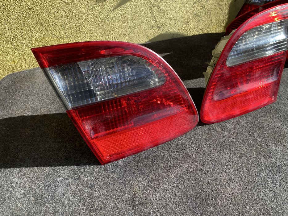 Stop haion stanga dreapta  Mercedes E W211 combi