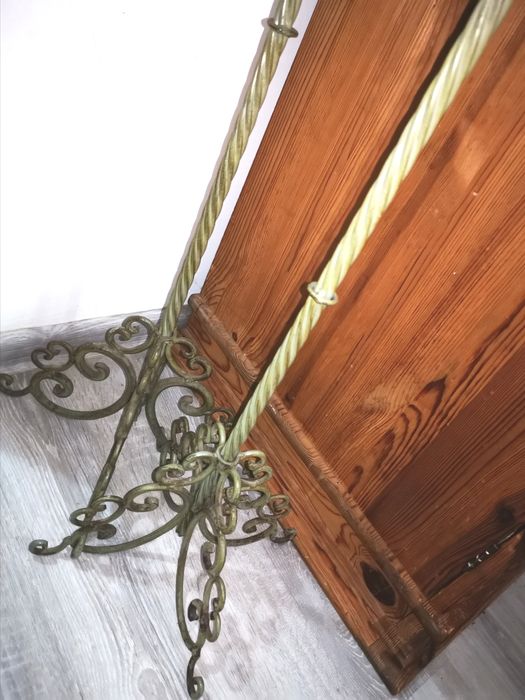 2 брой . Антики Метален свещник, декоративен, светло антик зелен,