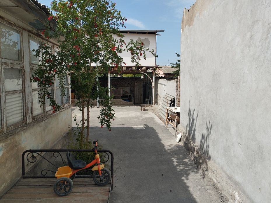 Ховли уй сотилади Фаргона марказ