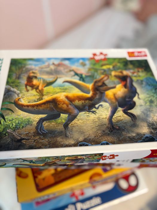 Vând lot jocuri  și puzzle-uri 4-5 ani