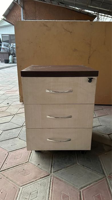 Офисная мебель