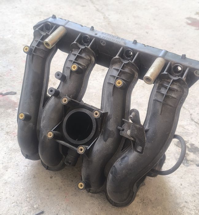 Впускной коллектор М111