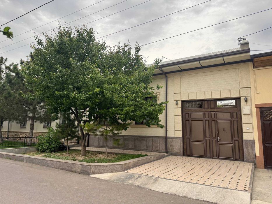 Ховли сотилади. Срочно!