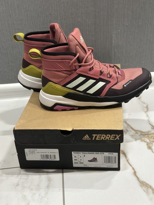Маратонки adidas terrex