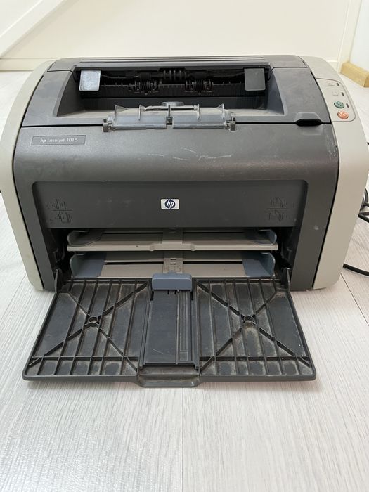 HP LaserJet 1015 лазерный принтер