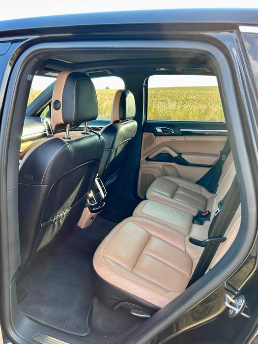 PORSCHE Cayenne 0 — imagine 5