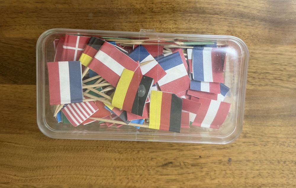 Флажки большая коробка