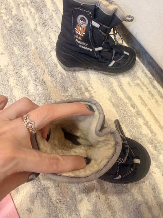 Сапоги зимние детские , очень теплые