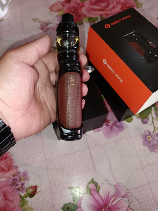 vape kit Geekvape L200