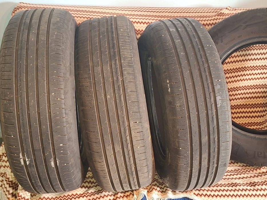 De vânzare 4 cauciucuri de vară, second ,pentru Duster  215/65/16,Rulate 3000 km.