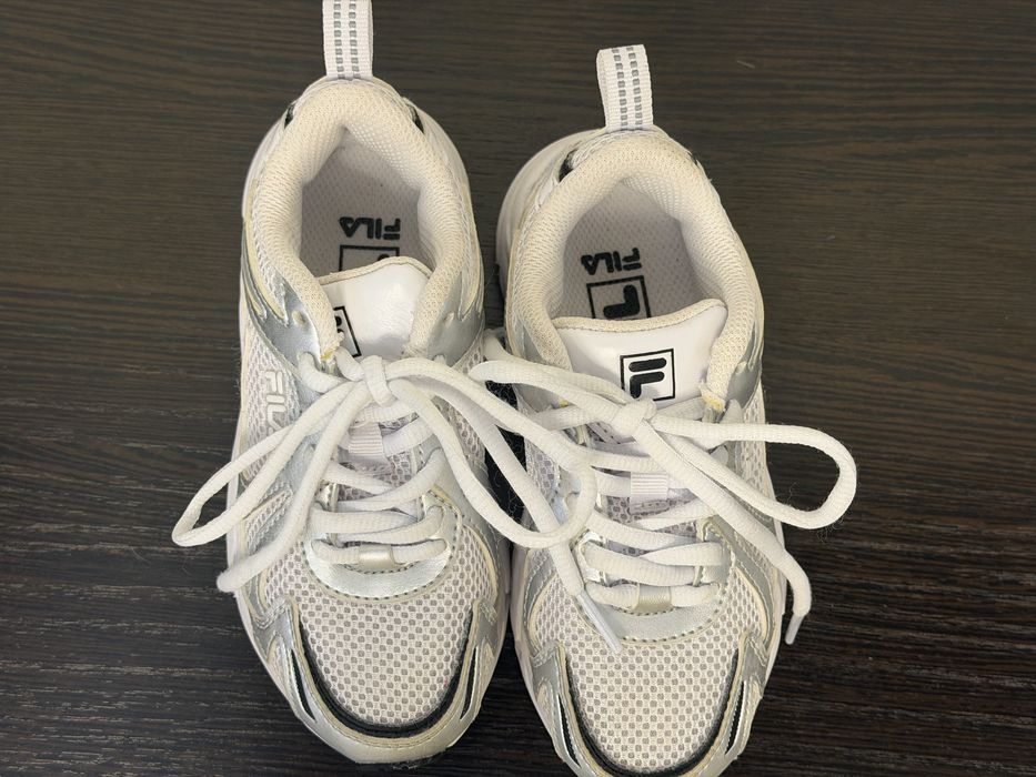 Fila крассовки 28 р