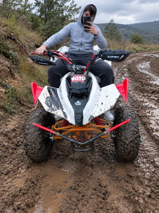 Se da la scimb atv 125 sau 250