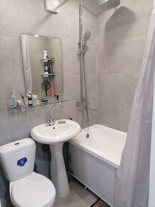 Сдаю 1/2/5,Актера,м.Хамза недалеко, Корзинка рядом упаковку с еврорем.