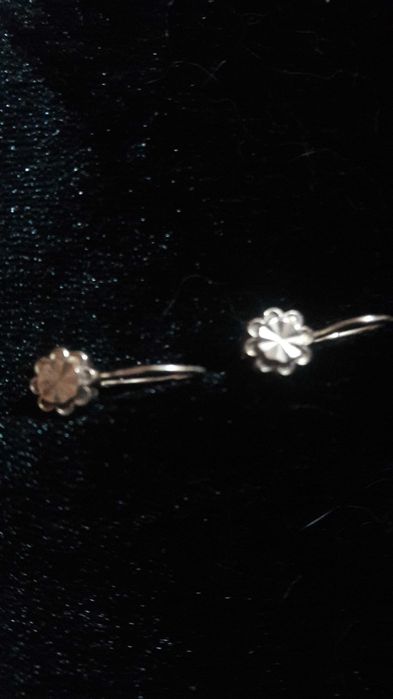 Продам золотые серьги ссср 2.7гр