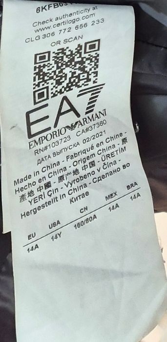 Geaca EA7 Emporio Armani