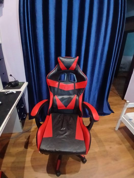 Продам игровое кресло