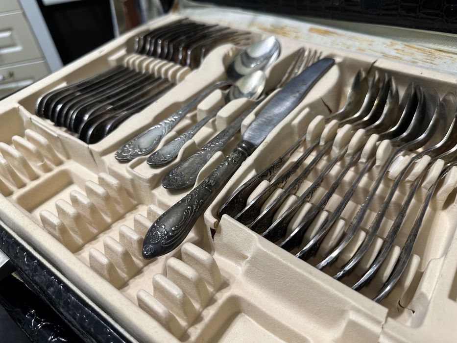 Мельхиор , столовые приборы 25 шт