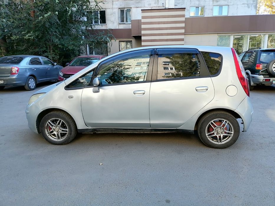 Mitsubishi Colt.
