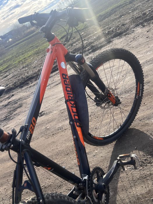 Ofer spre vânzare / schimb bicicletă Rockrider, complet funcțională.