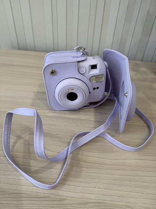 Фотоаппарат instax mini 12 и 10 кадров