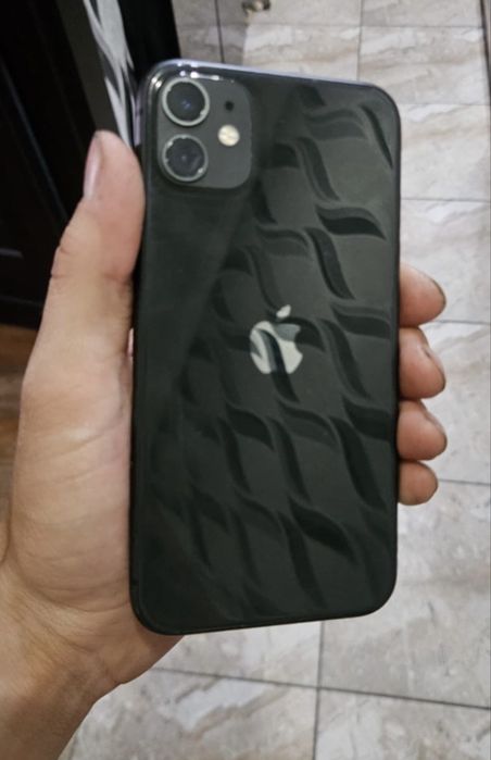 Продам айфон 11 64 гб