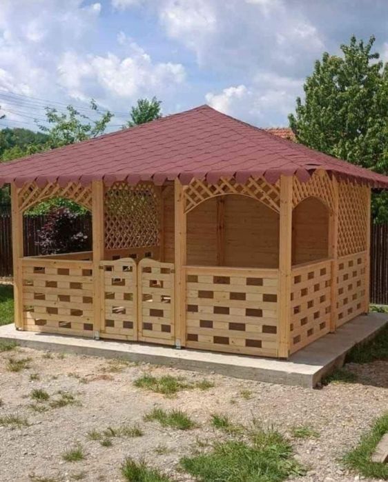 Vând foișoare din lemn la comanda