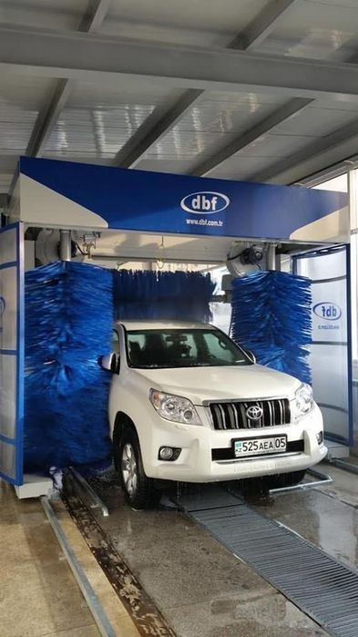 Робот автомойка