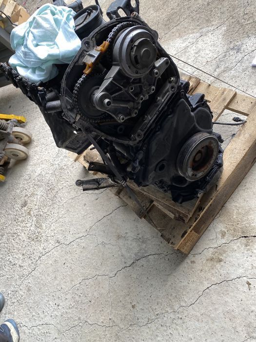 Двигател на части Audi A4 b8 A5 A6 A3 Q3 Q5 на части 2.0tfsi