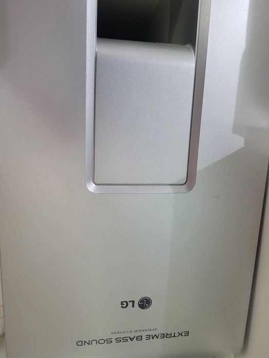 Sistem audio cu boxe