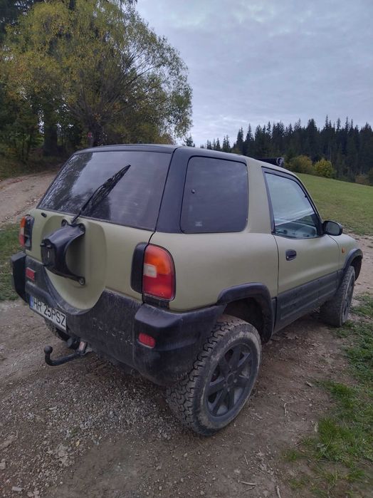 De vânzare Toyota rav4 2l benzină..