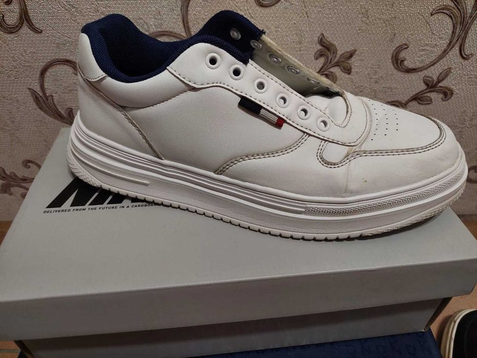 Продам обувь б/у в хорошем состоянии