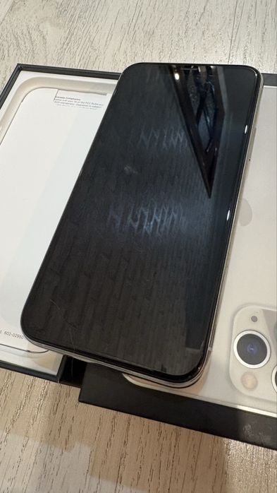 Продам Айфон 11 Pro