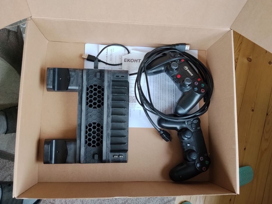 Плейстейшън 4 SonyCUH-2216A +14 игри