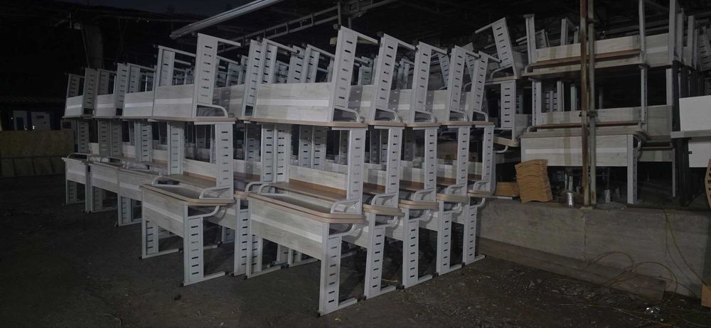 ШКольная парта для учеников