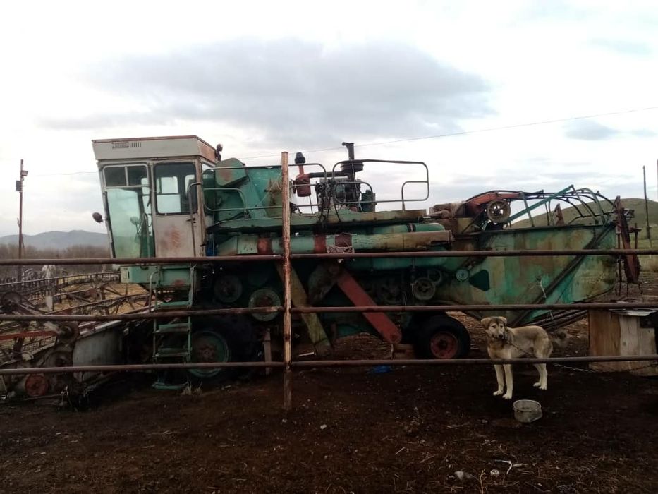 Комбайн Енисей .