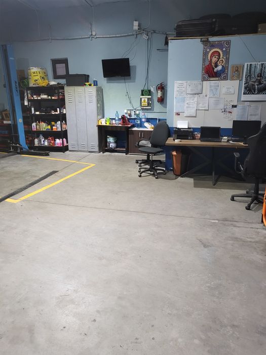 Service   auto de vanzare sau închiriez
