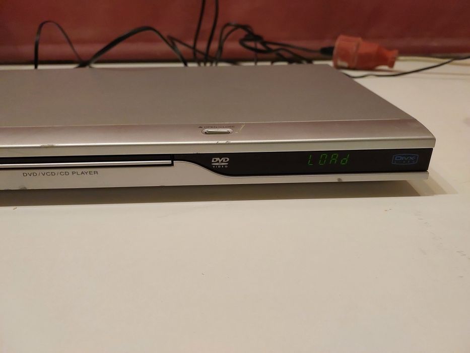 DVD/CD-player LG, MP3, Dolby, Divx, model DVX9700. Perfect funcțional