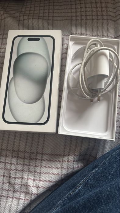 Vand iphone 15 sau schimb cu atv