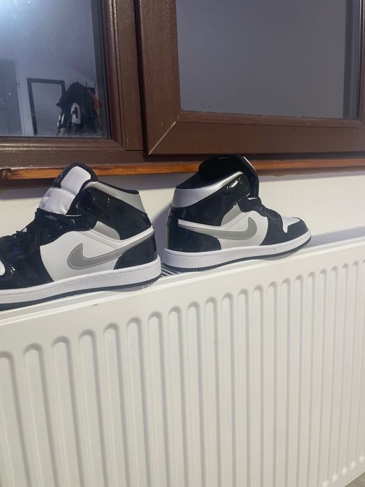Adidasi Barbati Nike Jordan 1  Mid Negru & Alb